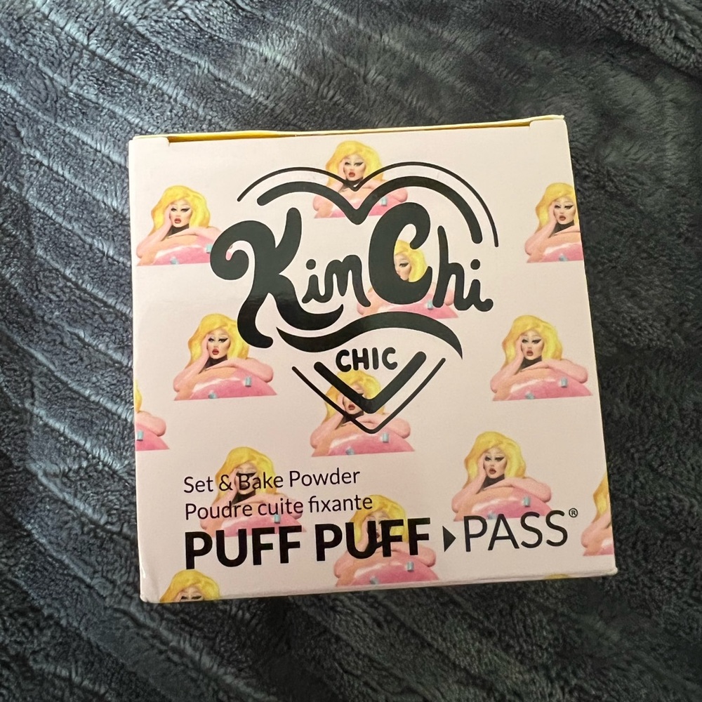 Kim Chi Chic Setting and Bake Powder
